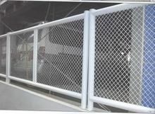 優質防護屏障 橋梁護欄網、小區圍網與桃形護欄網的專業解析